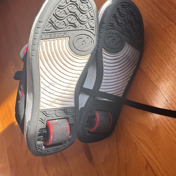 Heelys shoes - Picture 4 of 4